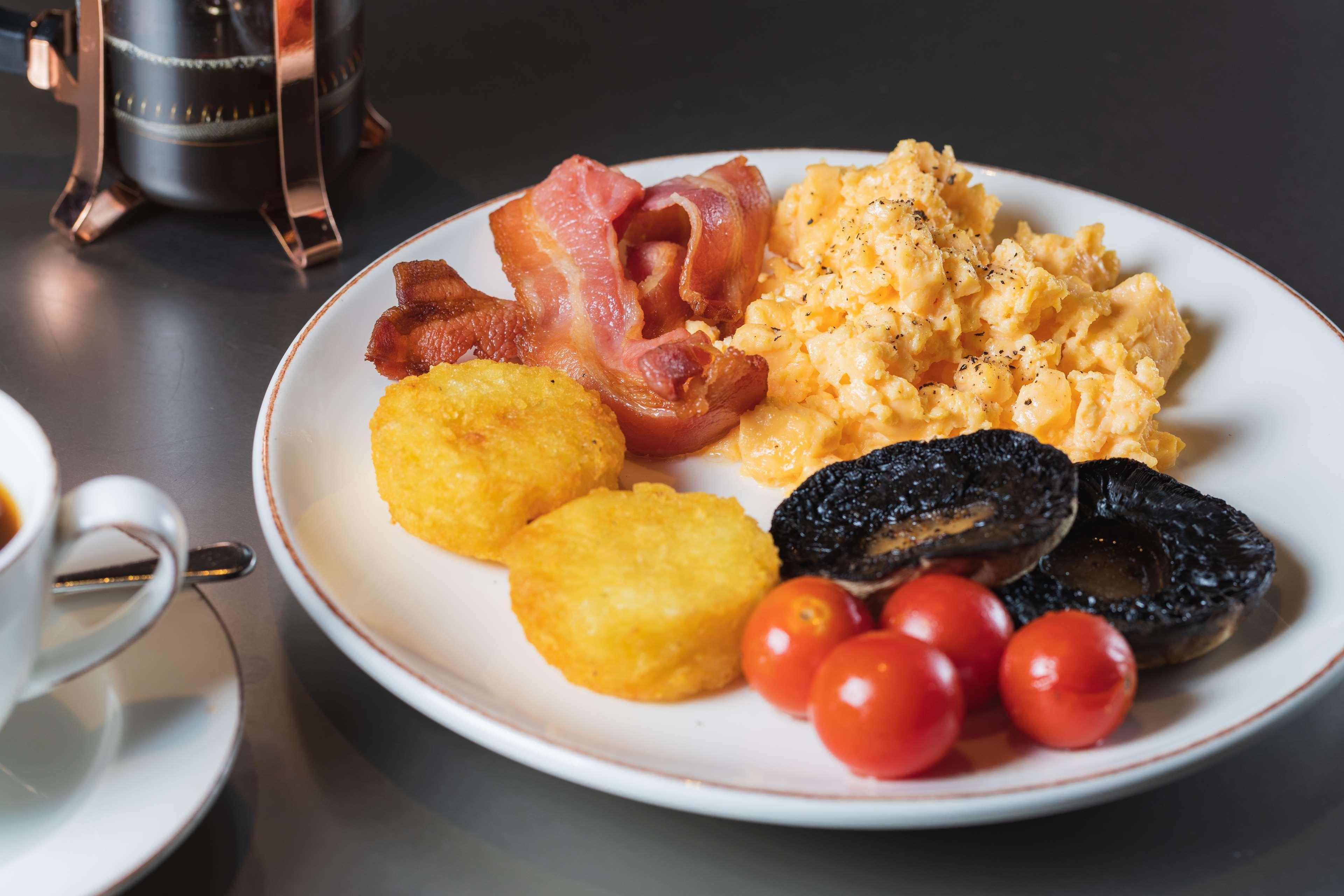 Radisson Blu Hotel, London Canary Wharf East 외부 사진