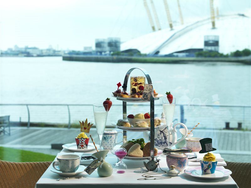 Radisson Blu Hotel, London Canary Wharf East 외부 사진