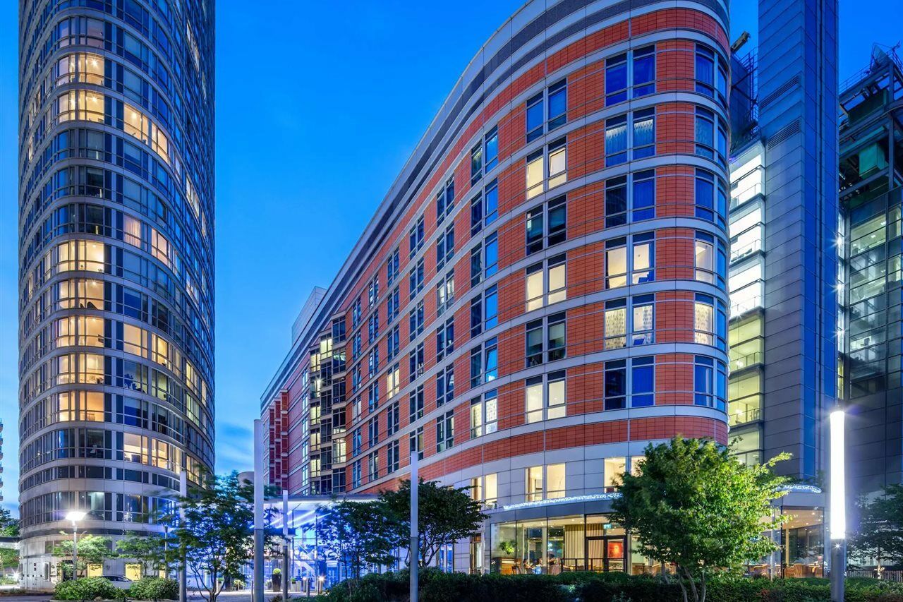 Radisson Blu Hotel, London Canary Wharf East 외부 사진