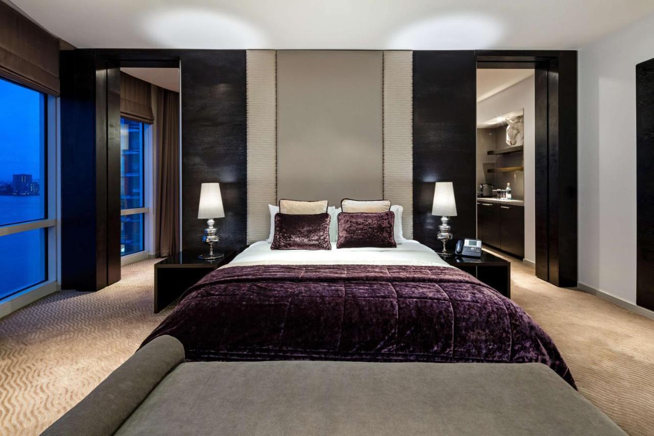 Radisson Blu Hotel, London Canary Wharf East 외부 사진