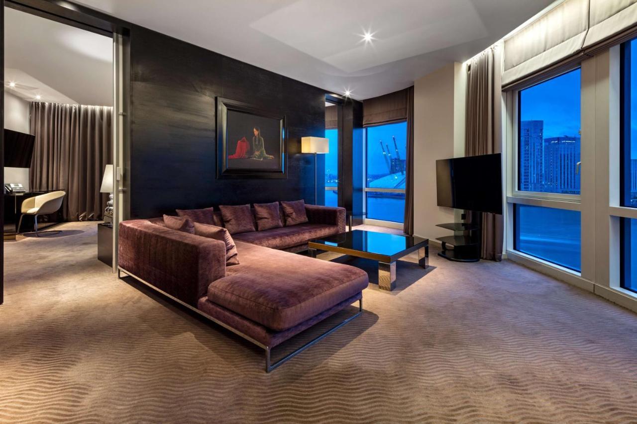 Radisson Blu Hotel, London Canary Wharf East 외부 사진