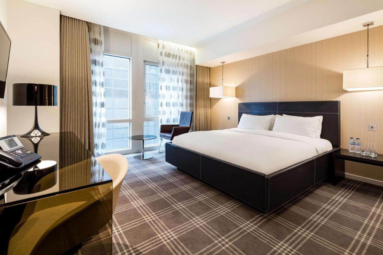Radisson Blu Hotel, London Canary Wharf East 외부 사진